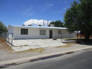 Foreclosed Home - 704 N FLAGSTAFF AVE, 85643