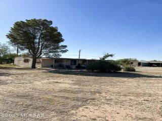 Foreclosed Home - 12401 N SINGLE SIX RD, 85653