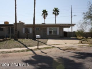 Foreclosed Home - 1922 E WEDWICK ST, 85706