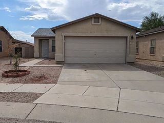 Foreclosed Home - 6292 S EARP WASH LN, 85706
