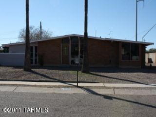 Foreclosed Home - 7902 E TIMROD PL, 85710
