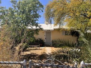 Foreclosed Home - 4408 E 15TH ST, 85711