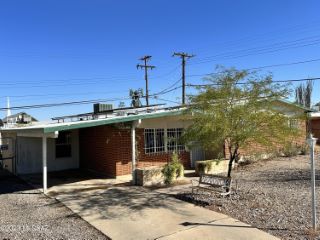 Foreclosed Home - 2911 S LANDS END RD, 85713