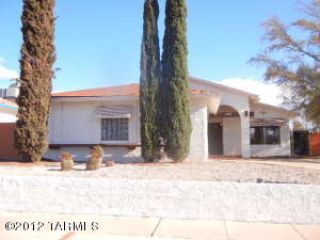Foreclosed Home - 2825 S PORTIA AVE, 85730