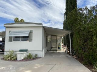 Foreclosed Home - 10674 N PYRENEES AVE, 85737