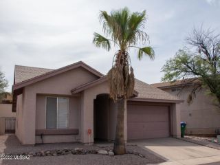 Foreclosed Home - 8078 N STREAMSIDE AVE, 85741