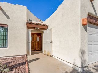 Foreclosed Home - 3350 W DESERT TURTLE WAY, 85742