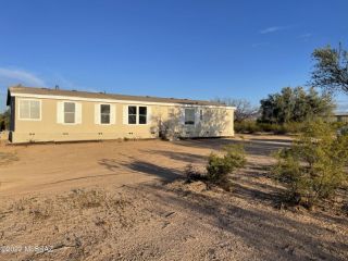 Foreclosed Home - 12721 W SANDY PEAK LN, 85743