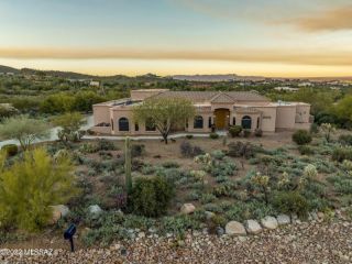 Foreclosed Home - 4604 W SAGUARO CLIFFS DR, 85745