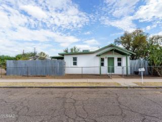 Foreclosed Home - 701 W ALAMEDA ST, 85745