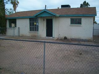 Foreclosed Home - 925 W CALLE MEDINA, 85756