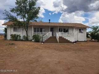 Foreclosed Home - 200 S MOUNTAIN VIEW RD, 86323