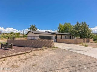 Foreclosed Home - 4010 E AZTEC RD, 86335