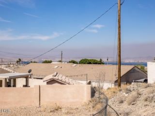 Foreclosed Home - 3065 CARAVAN DR, 86404