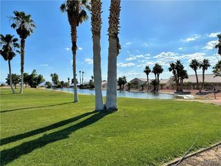 Foreclosed Home - 5870 S DESERT LAKES DR, 86426