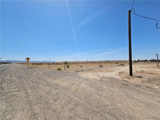 Foreclosed Home - 1938 E CAMP MOHAVE RD, 86426