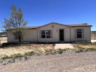 Foreclosed Home - 44 LOS CHAVEZ RD, 87015