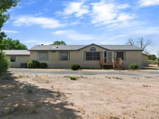 Foreclosed Home - 5 MANANA RD SW, 87031