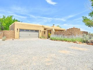 Foreclosed Home - 1079 SAGEBRUSH DR, 87048