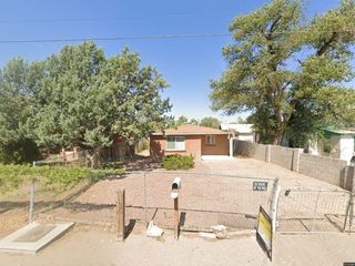 Foreclosed Home - 2307 TAPIA BLVD SW, 87105