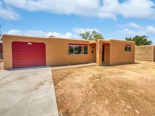 Foreclosed Home - 719 GUAYMAS PL NE, 87108