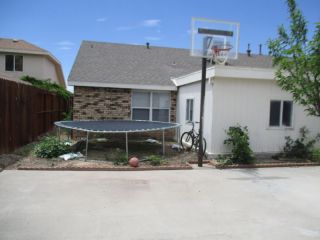 Foreclosed Home - 8005 SMOKERISE AVE NW, 87120