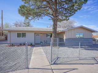 Foreclosed Home - 13000 LOMAS VERDES AVE NE, 87123