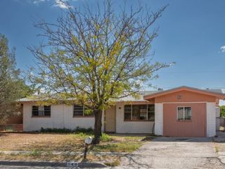 Foreclosed Home - 940 DELTA DR, 88001