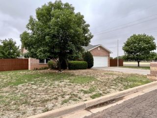 Foreclosed Home - 2101 HOWARD COWPER DR, 88101