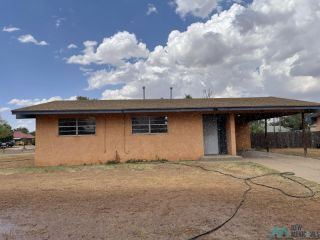 Foreclosed Home - 1100 E 4TH ST, 88101