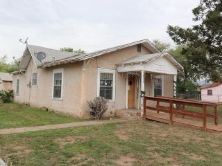 Foreclosed Home - 1101 N Main Ave, 88130