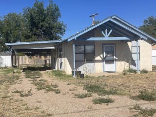 Foreclosed Home - 1432 S AVENUE G, 88130