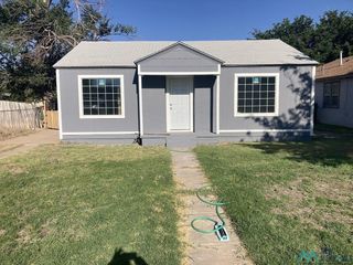 Foreclosed Home - 1610 N KANSAS AVE, 88201