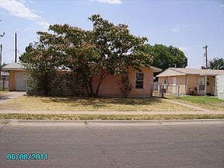 Foreclosed Home - 702 S PLAZA DR, 88203