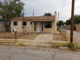 Foreclosed Home - 503 Redwood St, 88203