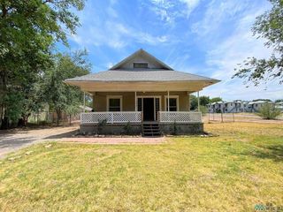 Foreclosed Home - 212 W WALNUT ST, 88203