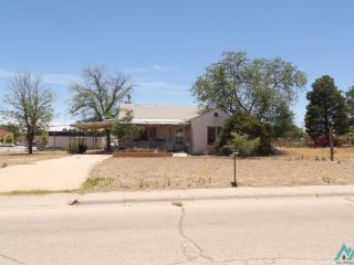 Foreclosed Home - 603 W CHISUM AVE, 88210