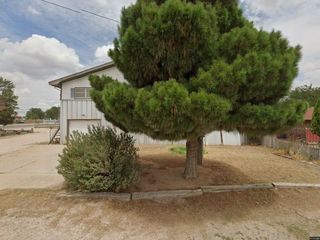 Foreclosed Home - 806 E RANCHO RD, 88242