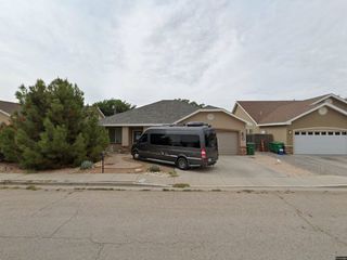 Foreclosed Home - 805 W COTTONWOOD AVE, 88260