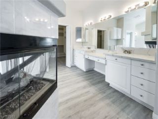 Foreclosed Home - List 100823106