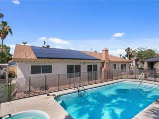 Foreclosed Home - 2703 OSBORNE LN, 89014