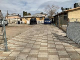 Foreclosed Home - 2300 BASSLER ST, 89030