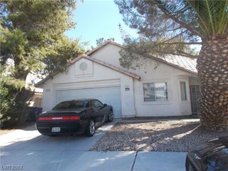 Foreclosed Home - 4442 ROLLS ROYCE RD, 89031