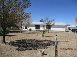 Foreclosed Home - 1391 W CHIPMUNK RD, 89048