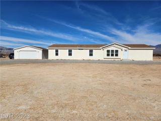 Foreclosed Home - 320 E STAGECOACH RD, 89060