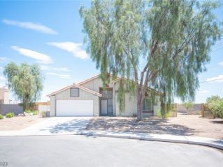 Foreclosed Home - 4400 TESTAROSSA LN, 89081