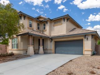 Foreclosed Home - 2718 ASPEN CLUB AVE, 89081