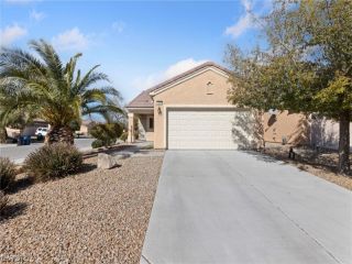 Foreclosed Home - 7945 FANTAIL DR, 89084