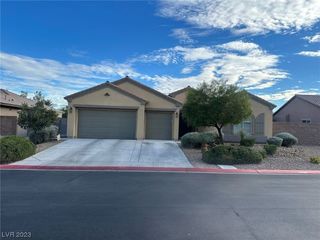 Foreclosed Home - 3609 FLEDGLING DR, 89084