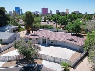 Foreclosed Home - 2501 LLEWELLYN DR, 89102
